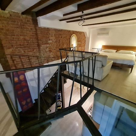 Isola - Ugo Bassi Charme Loft Apartment Милано Екстериор снимка