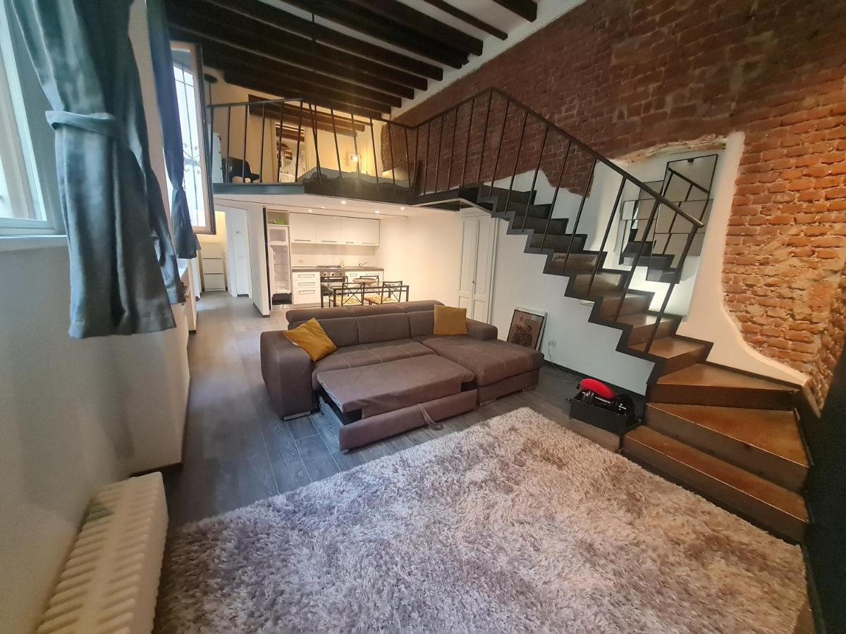 Isola - Ugo Bassi Charme Loft Apartment Милано Екстериор снимка