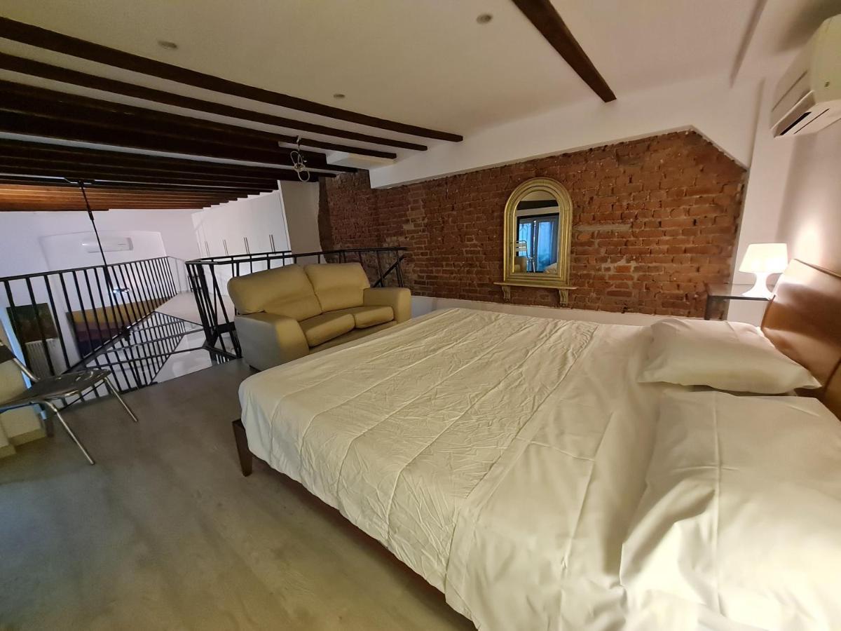 Isola - Ugo Bassi Charme Loft Apartment Милано Екстериор снимка