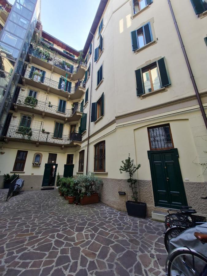 Isola - Ugo Bassi Charme Loft Apartment Милано Екстериор снимка